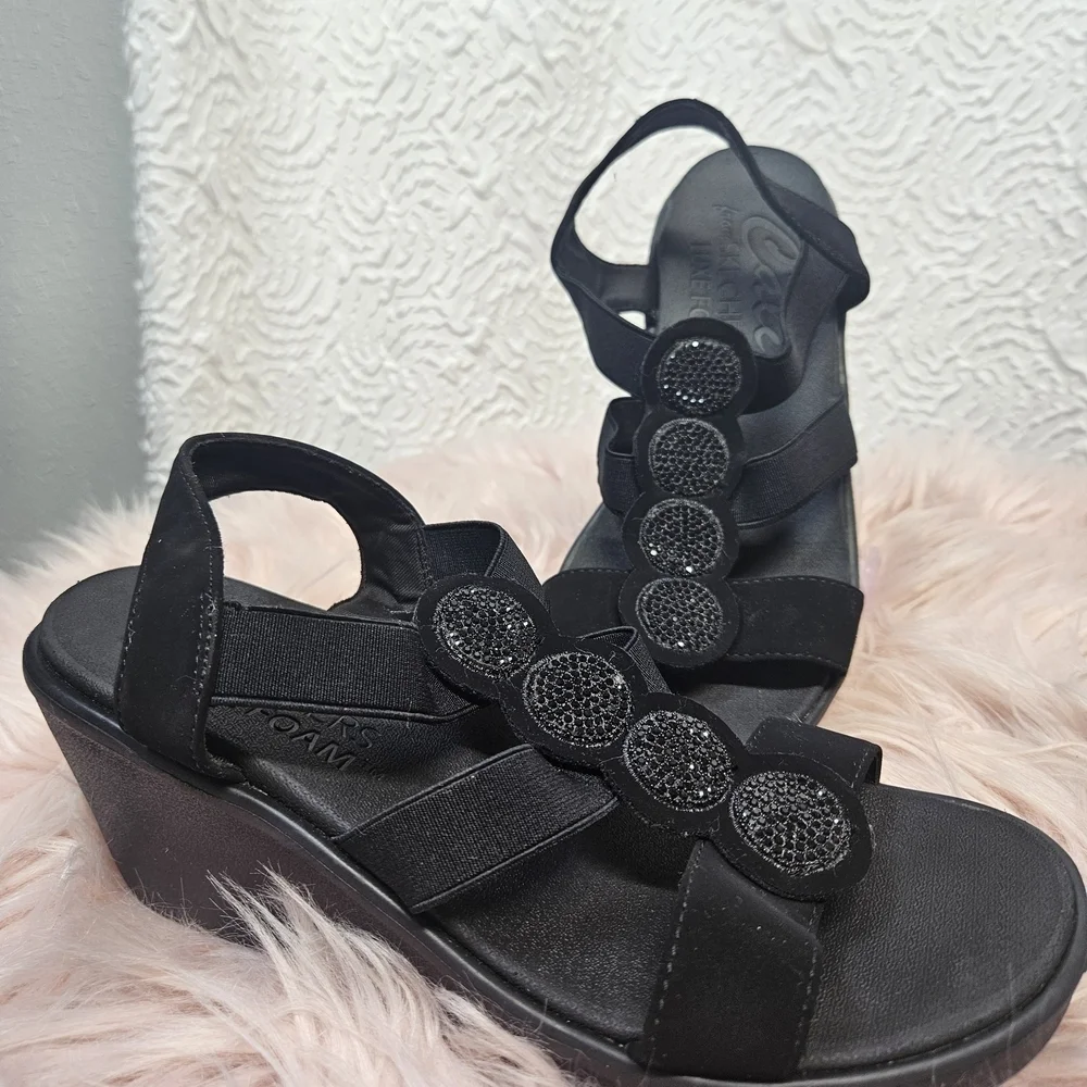 Elegant Black Wedge Sandals